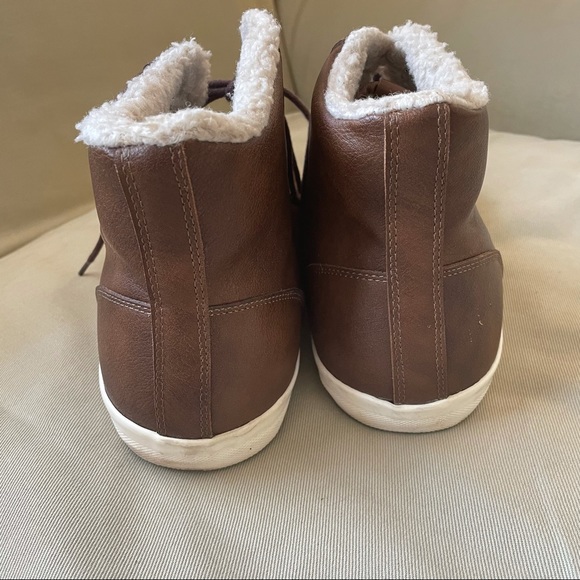 Aldo Brown Shearling Hi-Top Sneakers Size 11 - Picture 3 of 13
